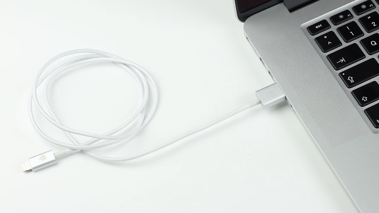 JUICIES+: лучшие кабели для iPhone 5s