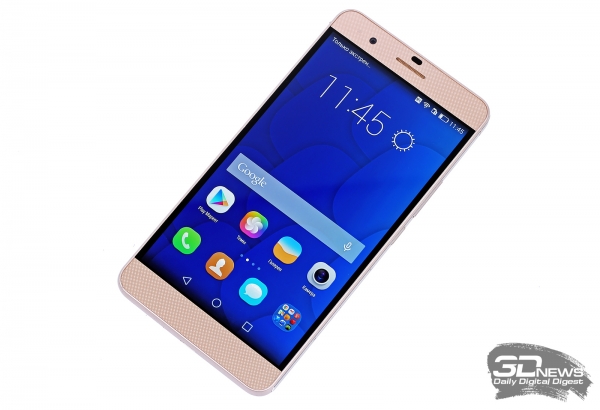 Honor 6 Plus со включенным экраном