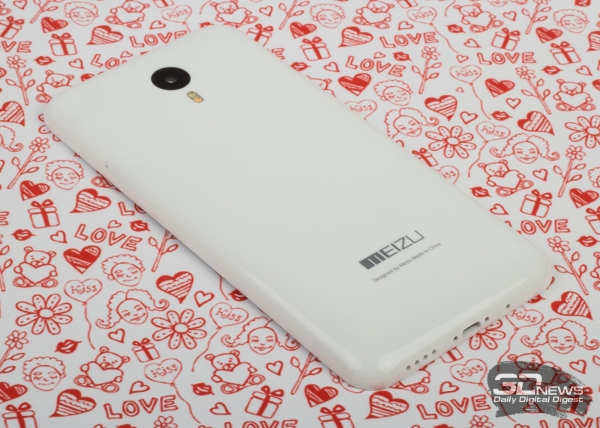 Meizu M1 Note – нижний торец